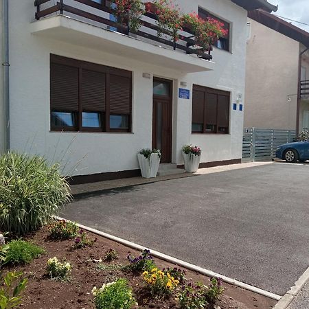 Apartman Nikola Gospić エクステリア 写真