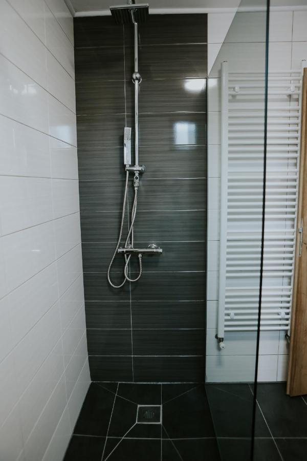 Apartman Nikola Gospić エクステリア 写真