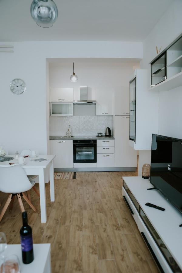 Apartman Nikola Gospić エクステリア 写真