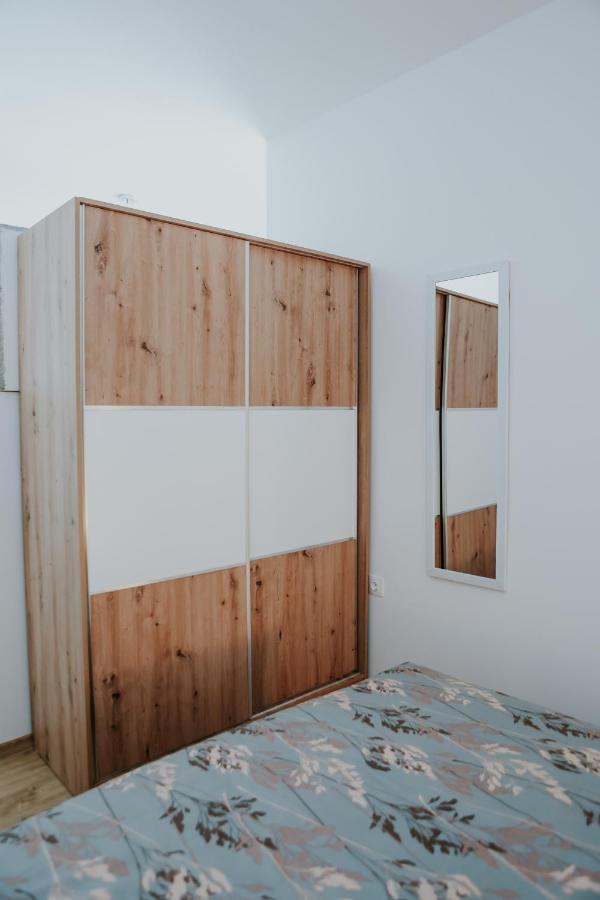 Apartman Nikola Gospić エクステリア 写真