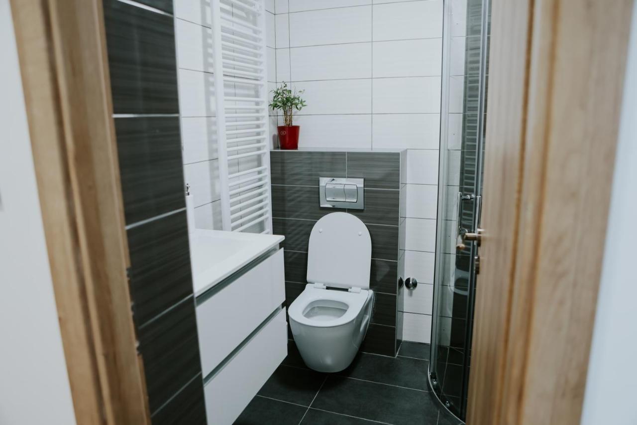 Apartman Nikola Gospić エクステリア 写真