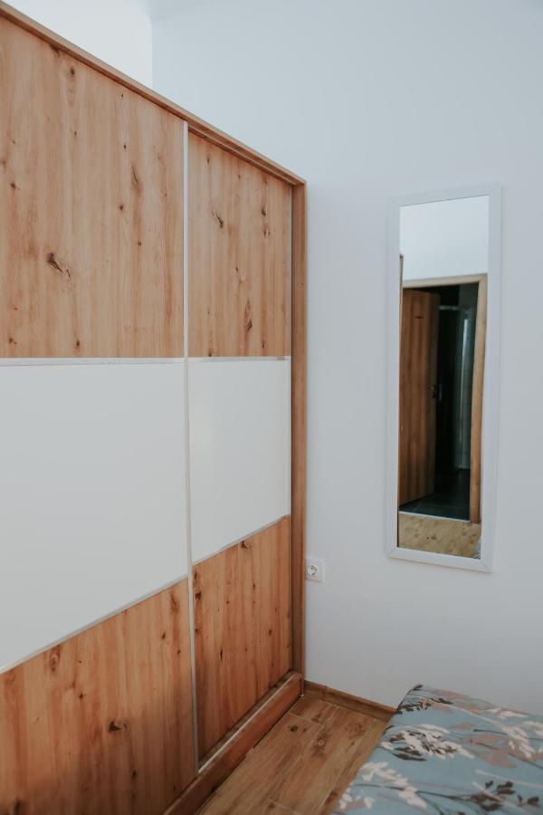 Apartman Nikola Gospić エクステリア 写真