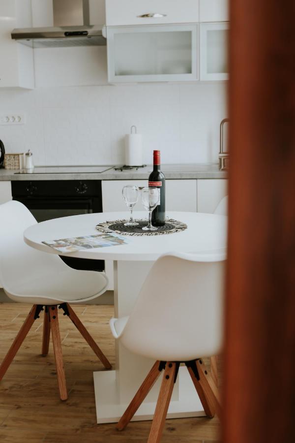 Apartman Nikola Gospić エクステリア 写真