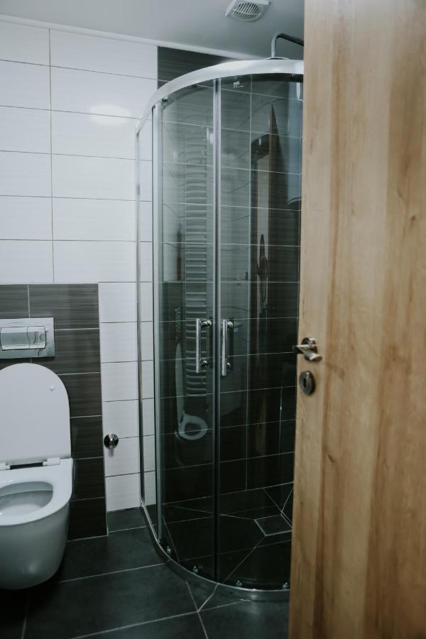 Apartman Nikola Gospić エクステリア 写真