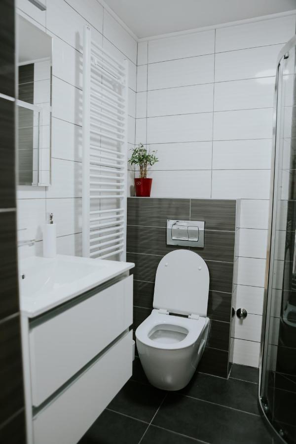 Apartman Nikola Gospić エクステリア 写真
